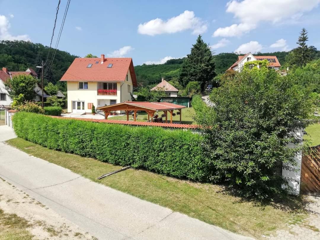 Lotuszvirag Vendeghaz Hotel Szekszárd Exterior foto