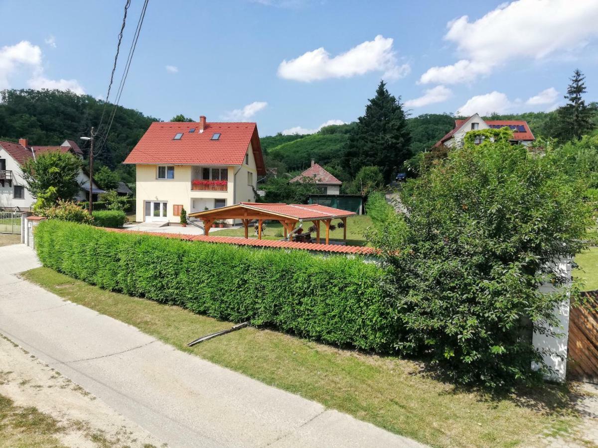 Lotuszvirag Vendeghaz Hotel Szekszárd Exterior foto